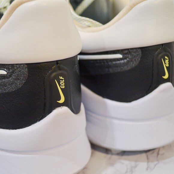 NIKE | AIR ZOOM INFINITY TOUR NXT SPIKELESS GOLF SHOES - Picture 6 of 7